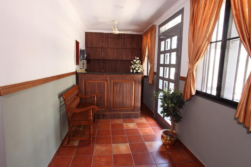 The Boat Jetty Bungalow Kochi Εξωτερικό φωτογραφία
